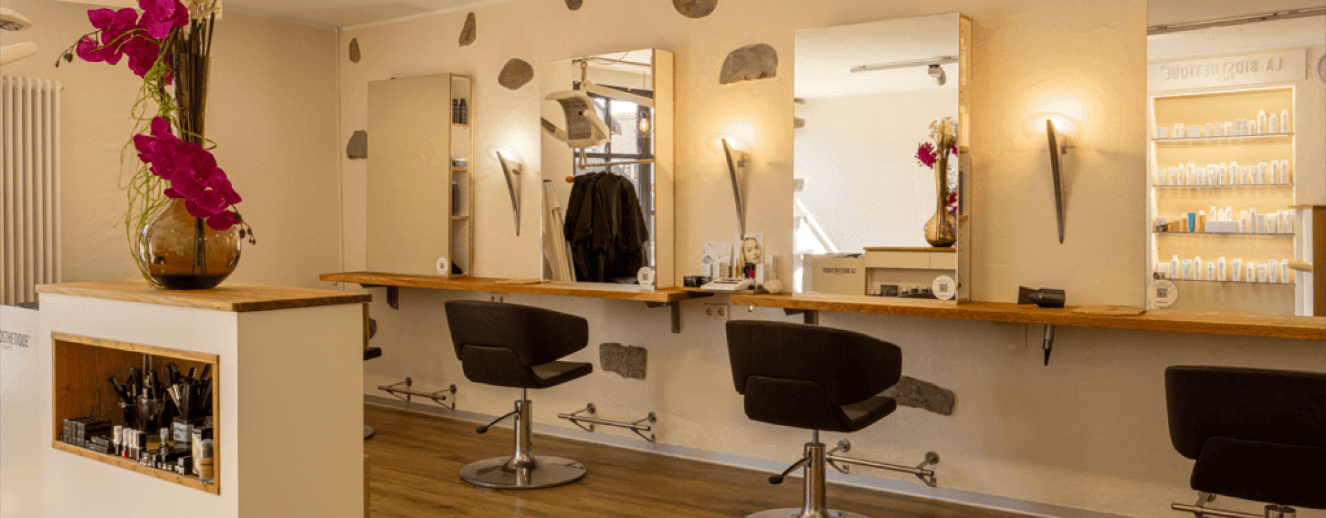5-Friseur-Aesthetik-Stühle (1)