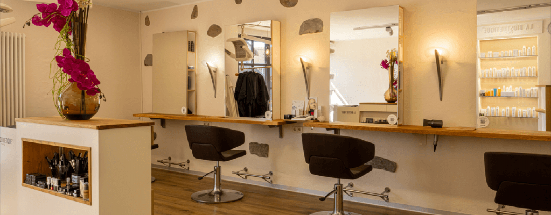 5-Friseur-Aesthetik-Stühle (1)